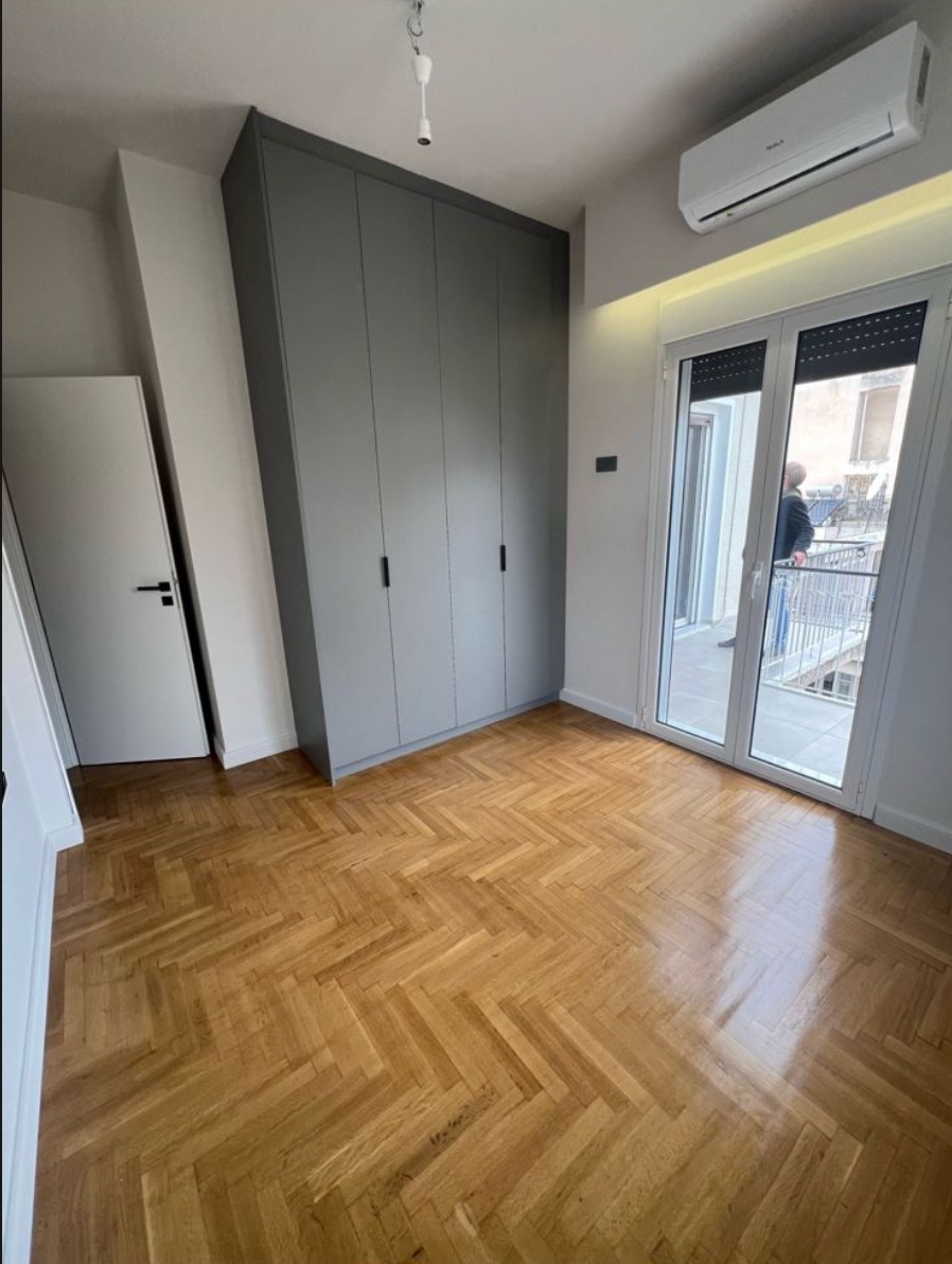 Apartment 3 - Image 8